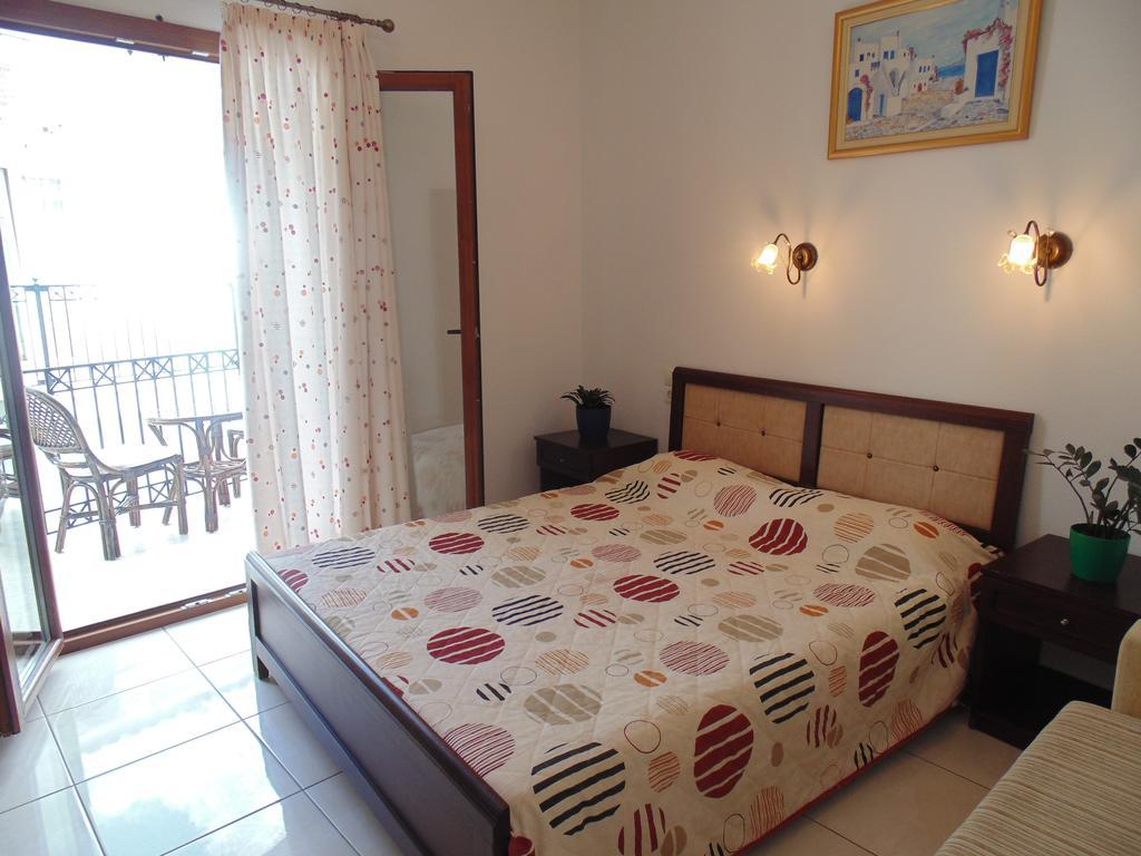 Maria Studios Skiathos Room photo